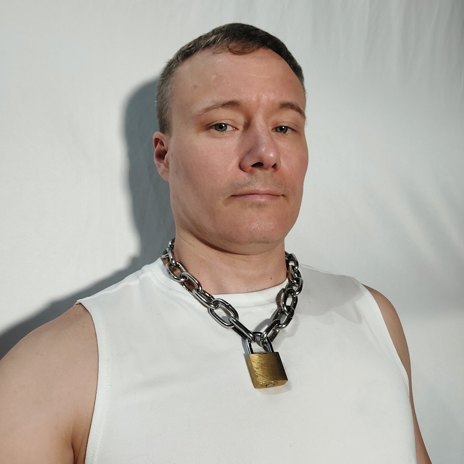 Stainless Steel Chain Collar being worn